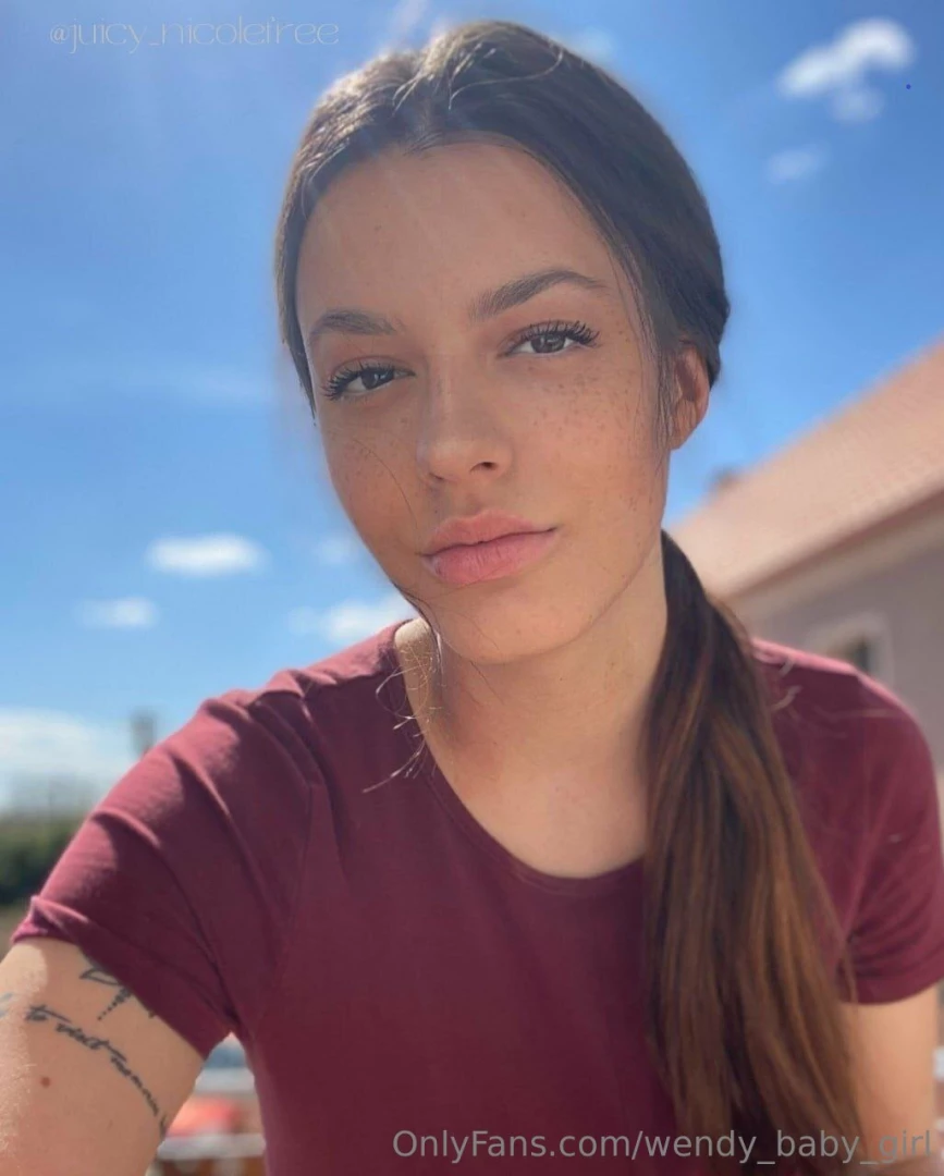 Sweet and funny but with a tight pussy to die for juicy_nicolefree part 487 