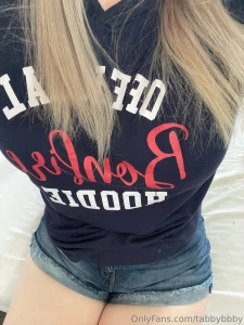 Tired of seeing clothes go to my explicit page then tabbybbaby