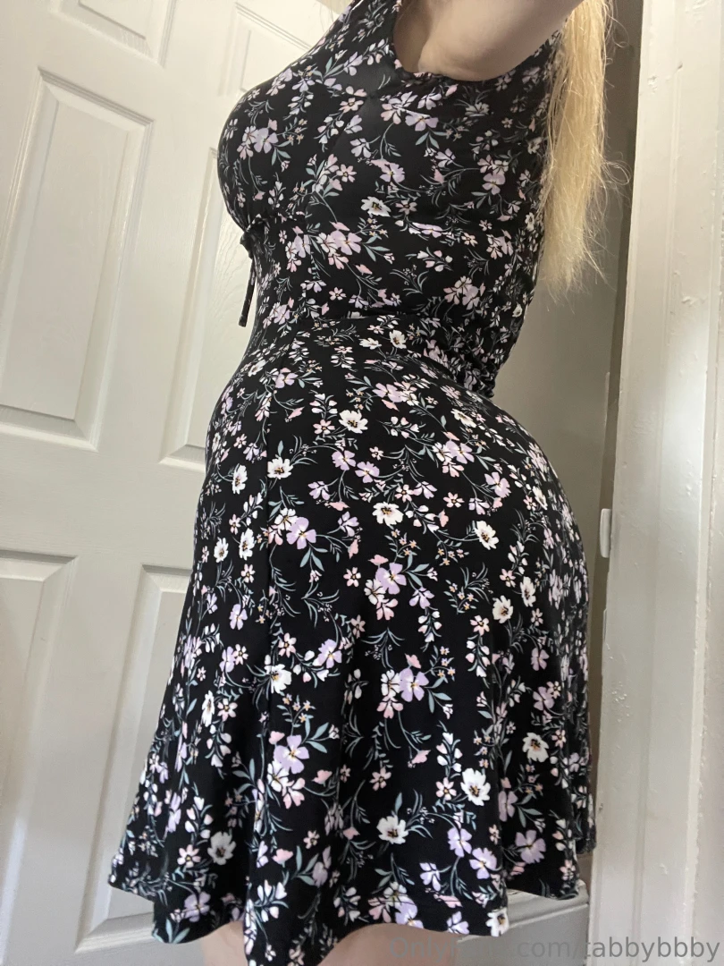 Take me out for some lunch onlyfans com tabbybbaby explicit content part 2 