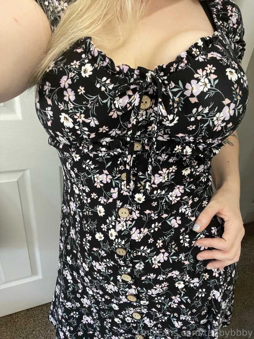 Take me out for some lunch onlyfans com tabbybbaby explicit content part 1 