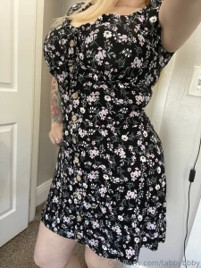 Take me out for some lunch onlyfans com tabbybbaby explicit content