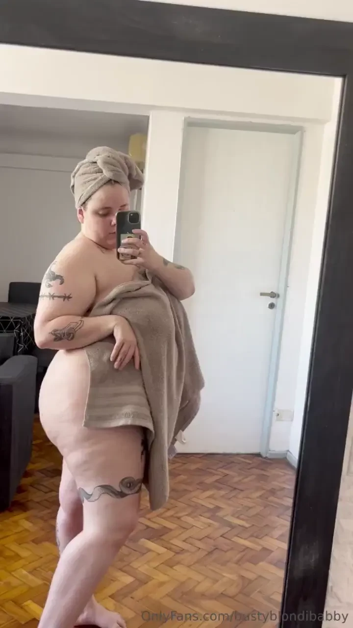 Dm if you want to see me completely lose the towel 