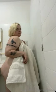 Time for some hot late night shower haha