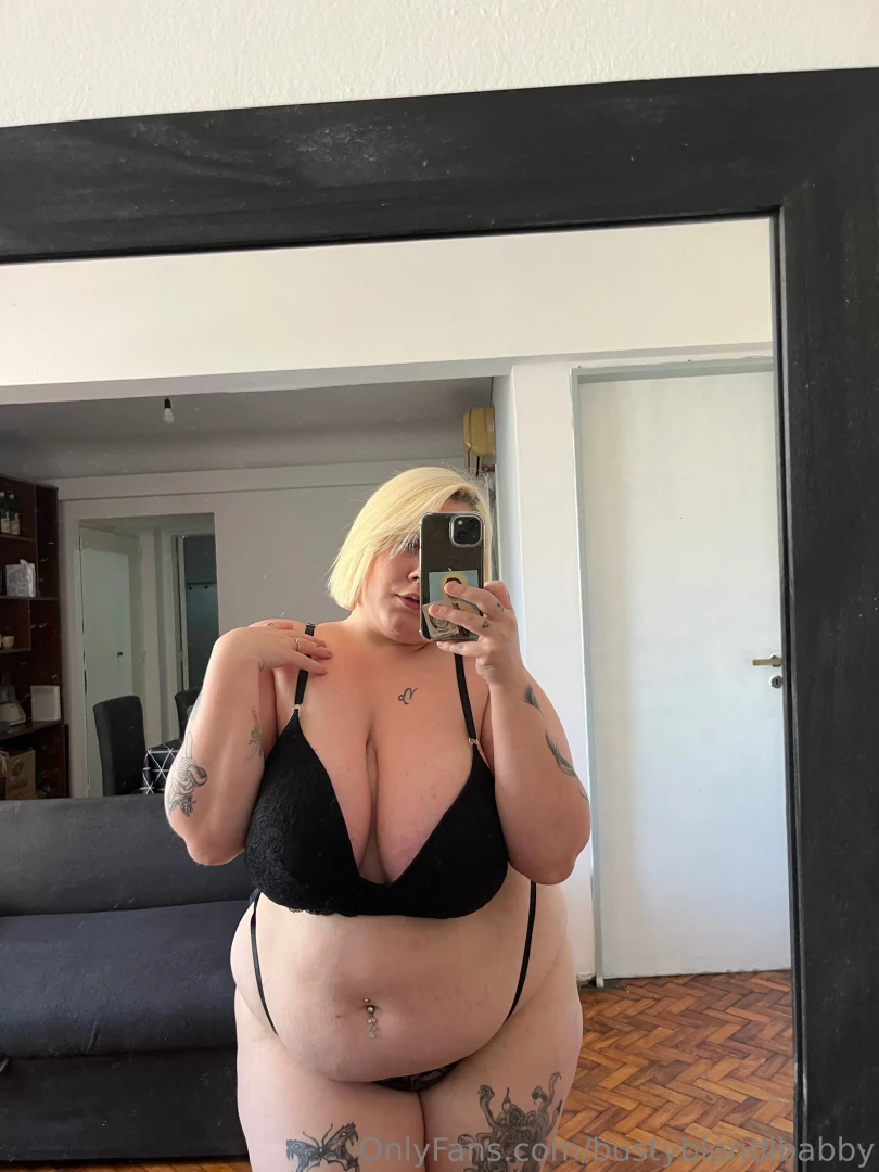 Good morning from me and my beautiful tits 