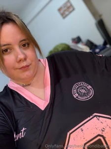 Tell me what you want babe and i might just give it to you