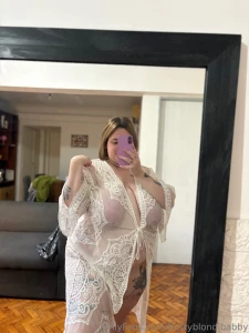 I m ready for something different but there s no one here to undress