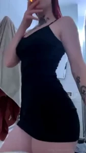 Si tu pensais que a ne pouvait pas devenir plus chaud regarde encore