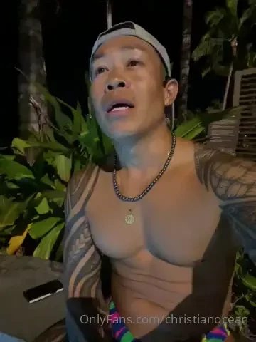 We got married in hawaii on 3 3 23 brb don t leave 