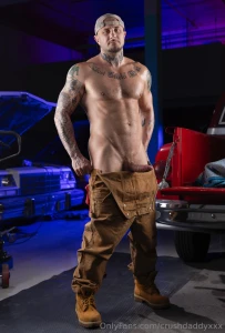 Would you let me fix ur car with my tool