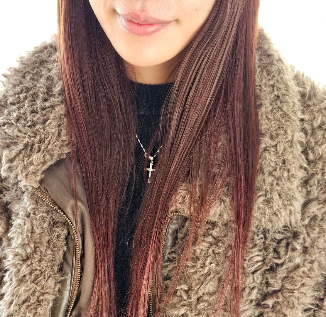 Serina_2024 dec15 livestream rerun 1 suits with wristwatch is she 