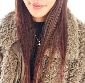 Serina_2024 dec15 livestream rerun 1 suits with wristwatch is she