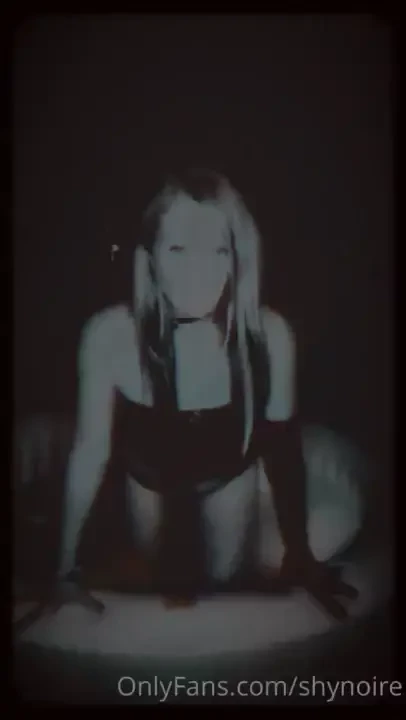 There s a lil sneak peak at the end of this video of some naked public 