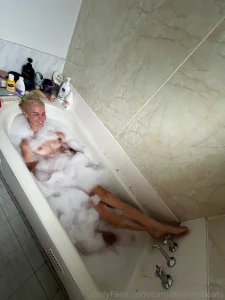 The amount of bath bombs and bubbles i got for christmas was insane in