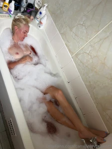 The amount of bath bombs and bubbles i got for christmas was insane in part 1