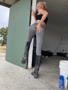 Front or back part 3823