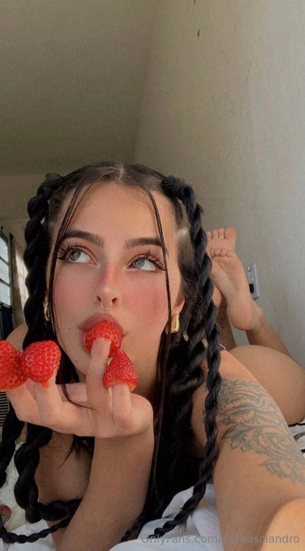 Were you looking for your new obsession i found it for you isn t she part 1 