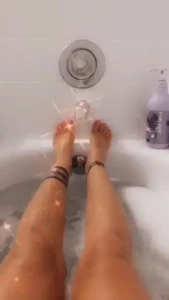 Good morning my little lovelies happy humpday enjoy the video wait for