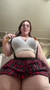 5 amp i ll send you a fresh pic of my big pierced titties