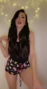 New hair new me thinking about starting fresh on here or making a new