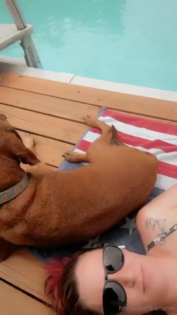 Pool side dog mom thigh thursday 