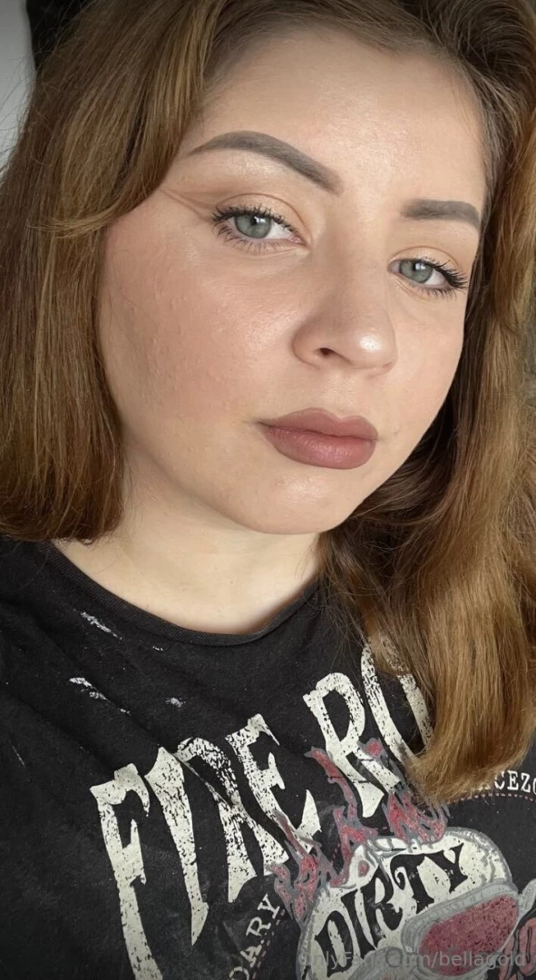 Let me distract you goldenlilyy cute girl goldenlilyy loves to with part 34 