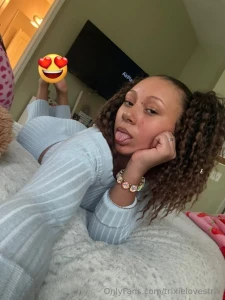 I m doing videos chose my hair outfit and whatever position you want part 2