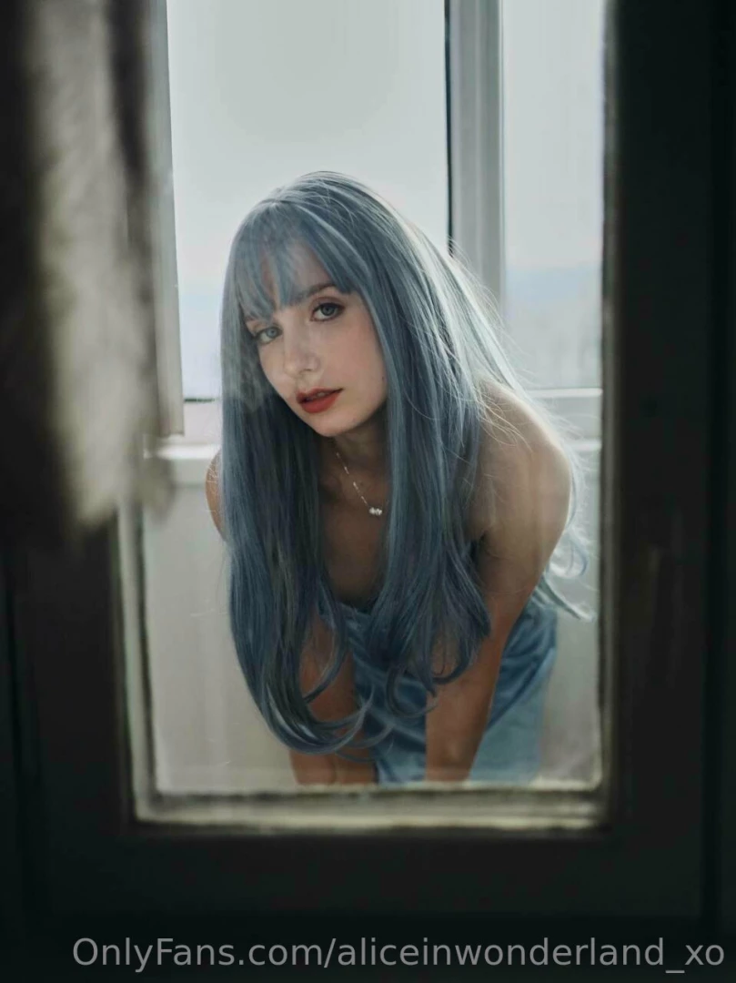 I want to tell you how great i am at combining femininity and strength 