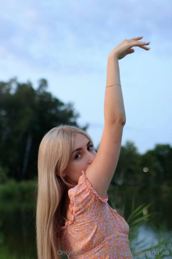 Gooood morning would you want to wake up next me 