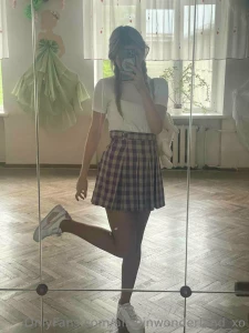 I m in an incredibly playful mood today i want to frolic jump and run