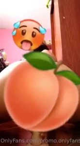 Hi daddy do you want to cum with me we re going to have a good time