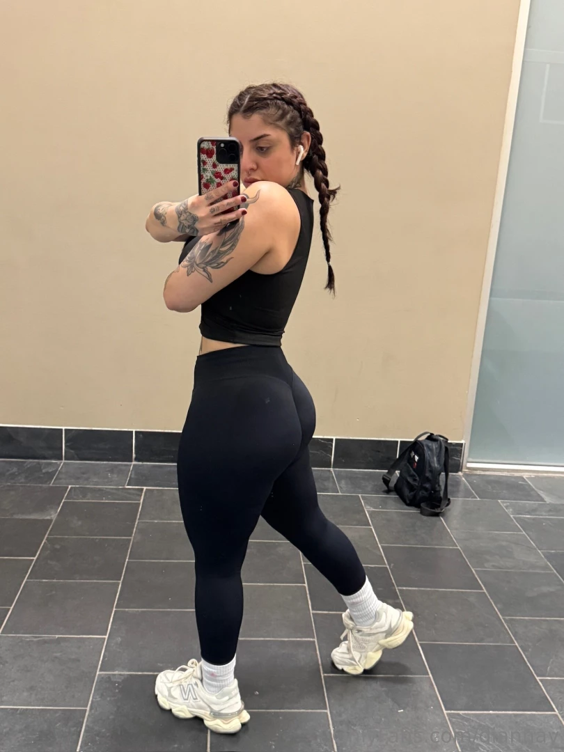 Another day another gym pic 