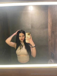 Let me decorate your evening do you have a beautiful brunette in your