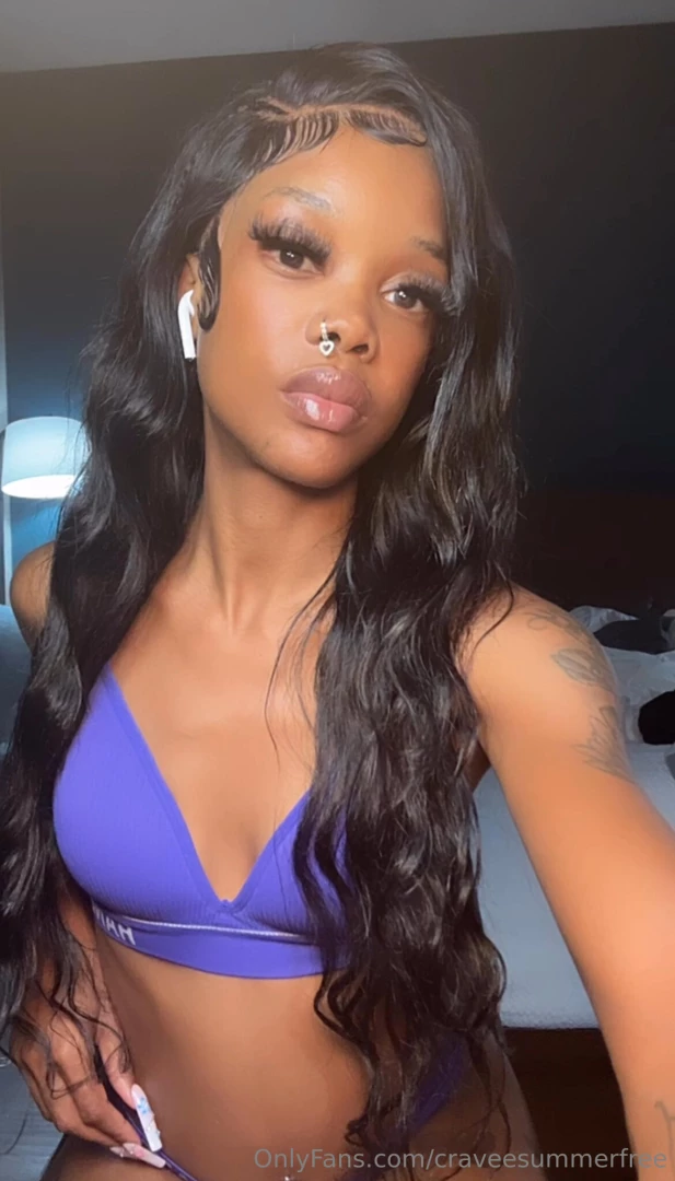 If you enjoy regular pics selfies and or thirst traps follow me on 