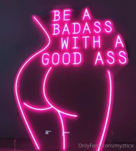 Who loves a nice juicy ass