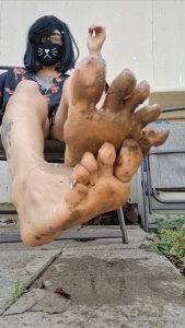 Who s gonna wash them