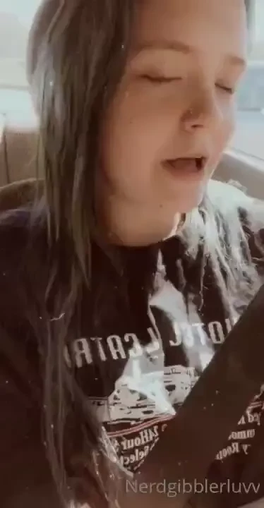 Yall its beautiful outside 