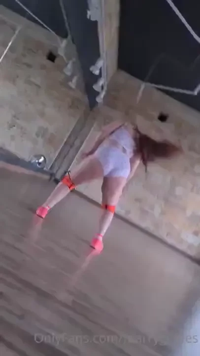 I crazy love dancing i want to show you one of my hobbies do not judge 