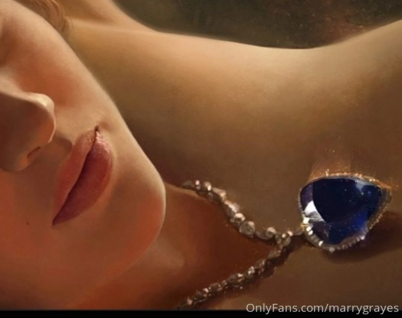 Titanic isy fav movie and now i have necklace like kayt part 1 