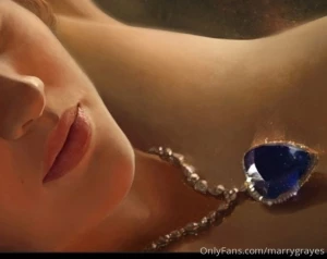 Titanic isy fav movie and now i have necklace like kayt part 1