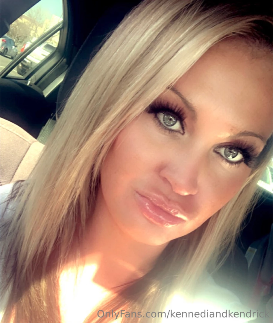 Do i look like a fuck doll right off the bat 