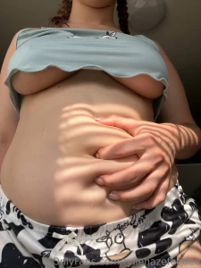 Perfect lighting for a round belly it s just missing some cum part 6