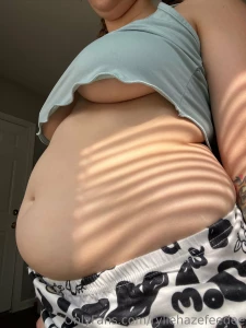 Perfect lighting for a round belly it s just missing some cum part 2