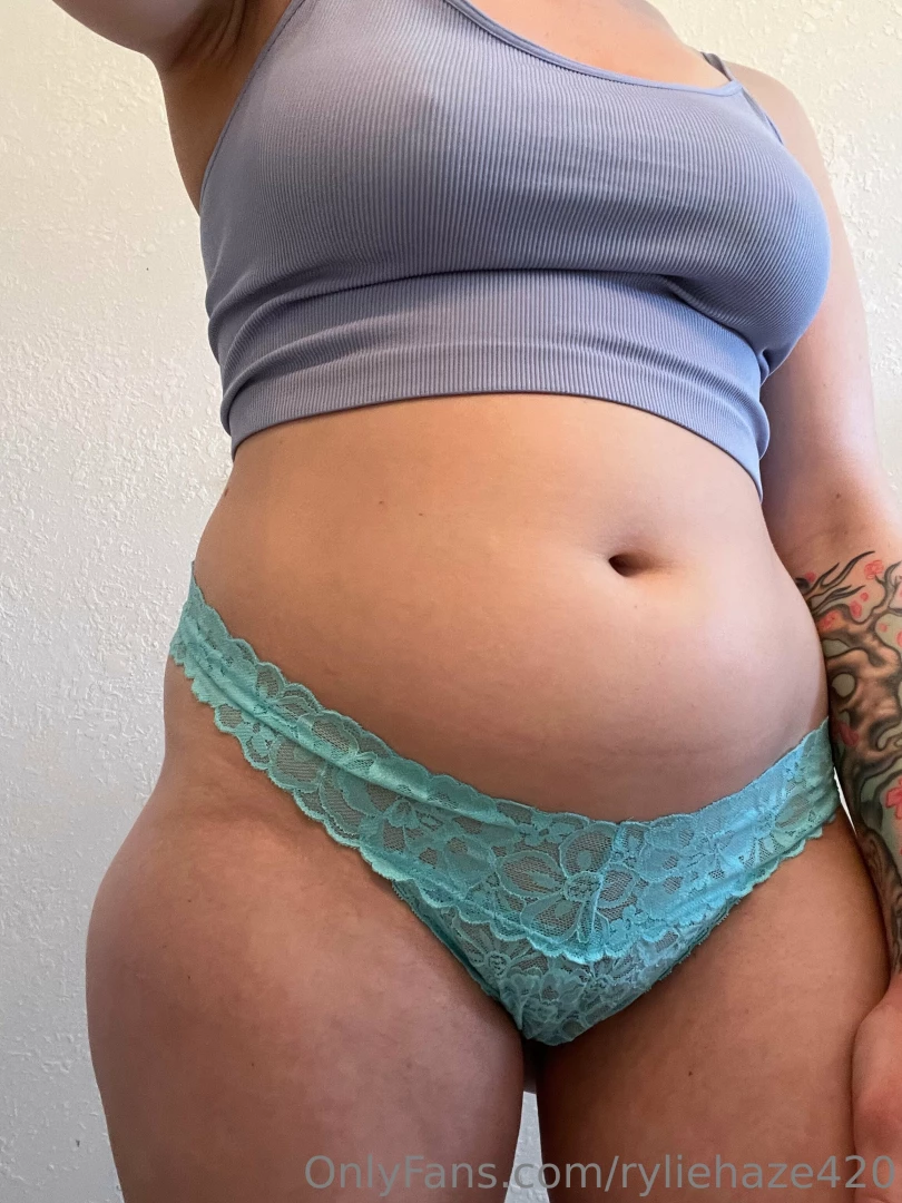 Morning belly chub let s see how bloated i can get by the end of the part 16 