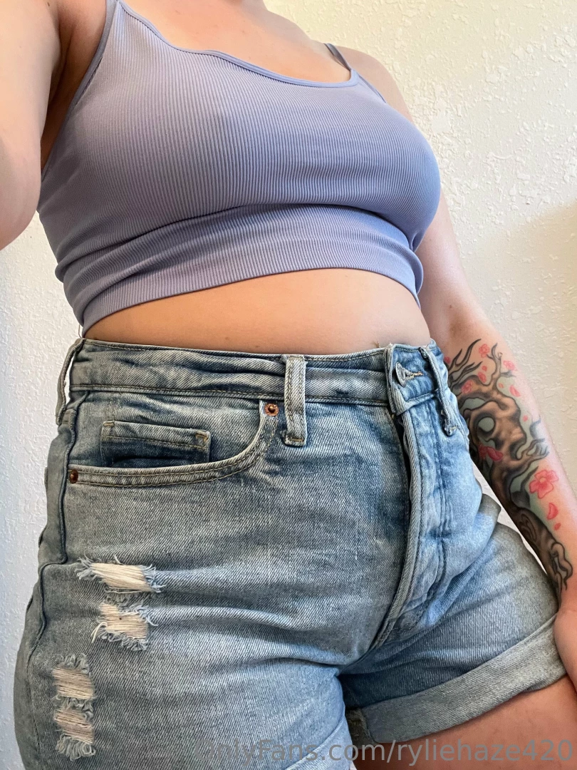 Morning belly chub let s see how bloated i can get by the end of the part 5 