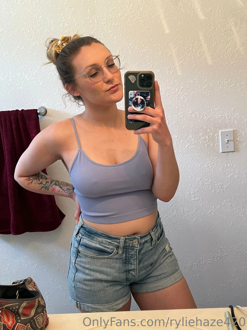 Morning belly chub let s see how bloated i can get by the end of the part 14 