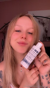 T rchen nummer 7 gleitgel geht dir jetzt dasselbe durch den kopf wie part 1