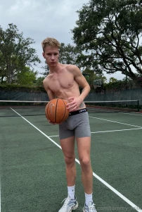 Playing some balls today i bet you wanted to see how i play with my