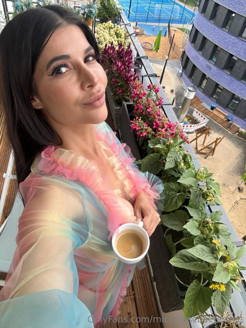 Would you have a coffee with me if i was your neighbor 