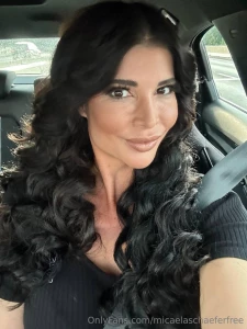 Passenger princes but i m the one taking you for a ride