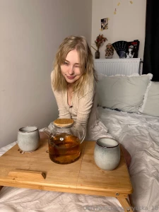 I m drinking tea part 1